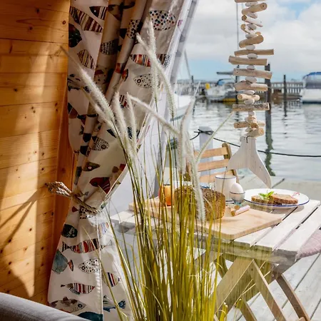 Hausboot Captain Sparrow Tekne *